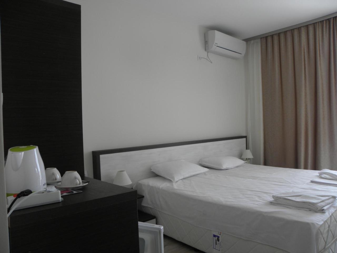Hypnotic Complex Hotel เนเซบาร์ ภายนอก รูปภาพ